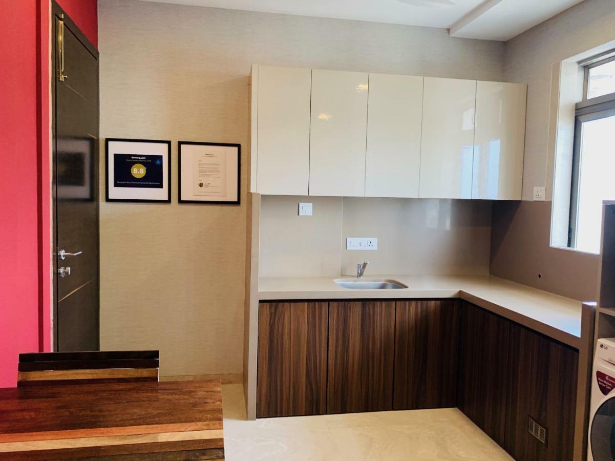 Theory9 Premium Service Apartments Khar มุมไบ ภายนอก รูปภาพ