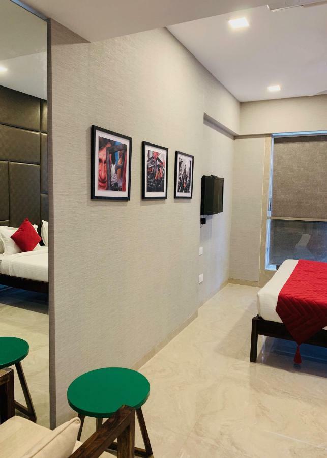 Theory9 Premium Service Apartments Khar มุมไบ ภายนอก รูปภาพ
