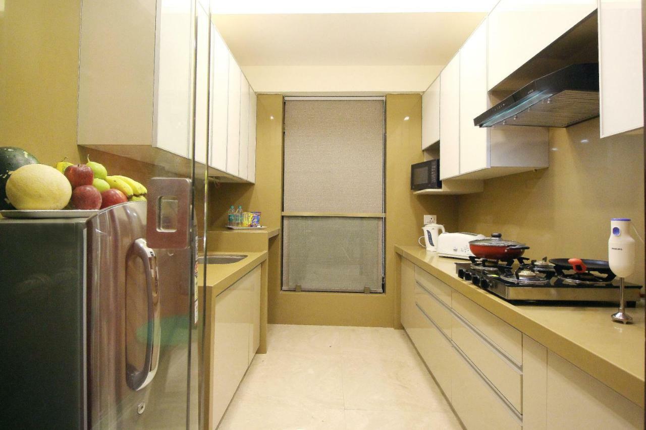 Theory9 Premium Service Apartments Khar มุมไบ ภายนอก รูปภาพ